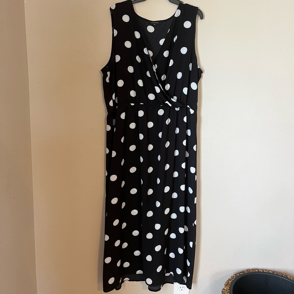 Beautiful plus sized faux wrap dress with elastic waist